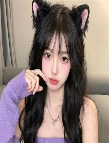 《怪人：阿尔杨科维克的故事》开场分析：第一印象与叙事建立